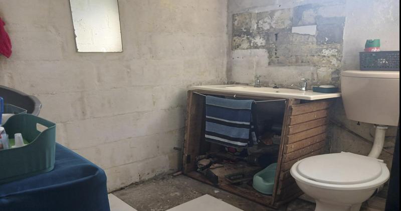 1 Bedroom Property for Sale in Kalkfontein Western Cape